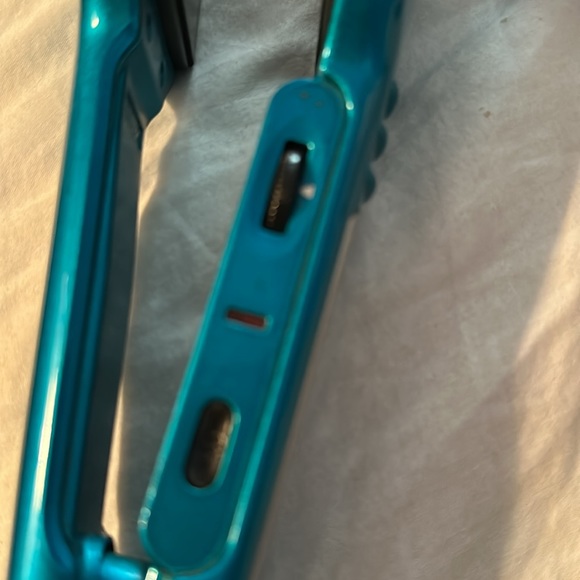 Con air flat iron rectangular shape used works - Picture 6 of 9